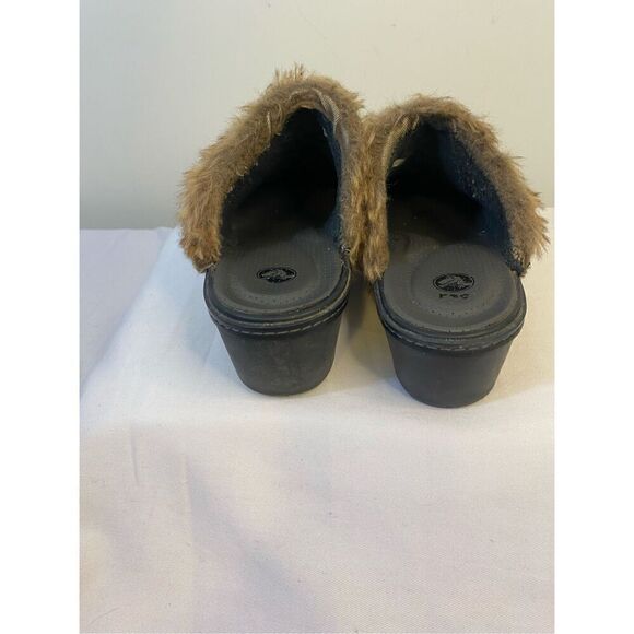 Crocs Eva Cobbler Brown Fur Trimmed wedge Mule Size 9 - Picture 7 of 7